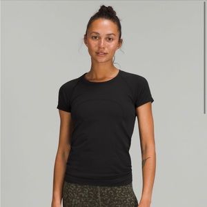 Women’s LuLu Swiftly Tech Short Sleeve Shirt